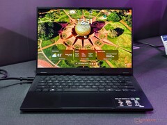 Das Asus TUF Gaming A14 erhält ein Upgrade auf die GeForce RTX 5060. (Bildquelle: Alexander Fagot, Notebookcheck)