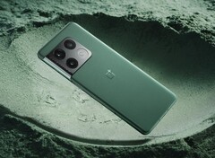Das OnePlus 10 Pro kann Kunden offenbar mit einer Hasselblad-Kamera und dem Snapdragon 8 Gen 1 überzeugen. (Bild: OnePlus)