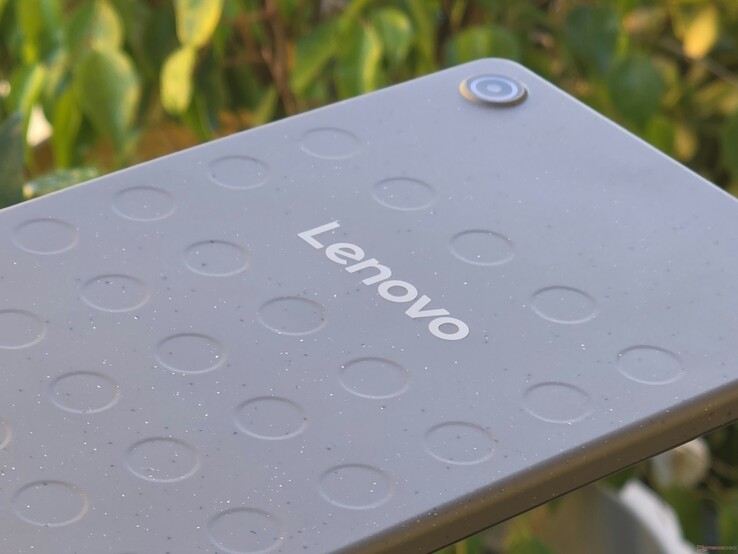 Lenovo Tab One Test Tablet (Bildquelle: Marcus Herbrich)