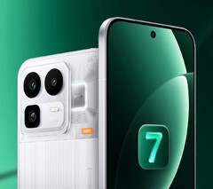 Das Realme Neo8 setzt auf eine teilweise transparente Rückseite. (Bildquelle: Realme)