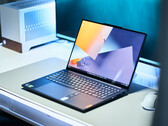 Lenovo Yoga Pro 9i 16 Laptop im Test - Tolles Mini-LED-Panel, aber unnötige Sparmaßnahmen
