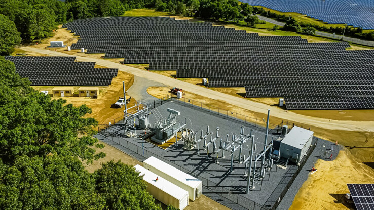 In Long Island beherbergt der Calverton Links Golf Course ein fast 23-Megawatt-Solarprojekt (Bild: National Grid Ventures)