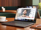 Der Dell Pro 5 Series 14 (P514265) ist für einen 14 Zoll großen Laptop relativ leicht mit seinen 1,35 kg