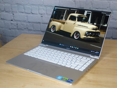 Das Gigabyte Aero 14 OLED BMF 