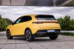 Der neue Leapmotor B05 soll als bezahlbare Alternative in der elektrischen Kompaktklasse punkten, kämpft zum Marktstart jedoch noch mit unausgereiften Software-Funktionen.