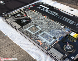 Das Chassis ist passabel verwindungsfest, aber dennoch leicht zu öffnen.