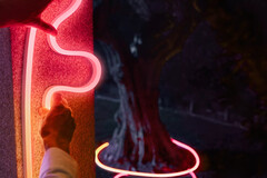 Der offizielle Verkaufsstart des Philips Hue Neon Gradient Outdoor Lightstrip naht. (Bildquelle: Philips Hue)