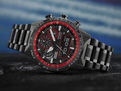 Die Uhr besitzt eine drehbare Rechenschieberlünette, wie sie früher in Flugzeugen zur manuellen Berechnung von Treibstoffverbrauch und Entfernungen verwendet wurde