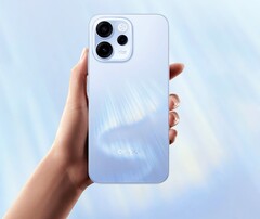 Das Oppo Reno15 FS 5G bietet eine 50 MP Selfie-Kamera im wasserfesten Gehäuse. (Bildquelle: Oppo)