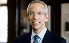 Qualcomm-Exec Donald Rosenberg: Vorwürfe von Apple sind haltlos.