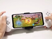Asus bietet ein überarbeitetes Gamepad speziell für das ROG Phone 6 Pro an. (Bild: WekiHome)