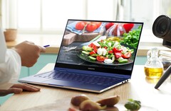 Das Samsung Galaxy Book Flex bietet bereits ein hochwertiges QLED-Display und S Pen-Support. (Bild: Samsung)