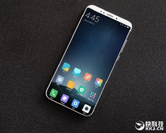 Xiaomi wird das Mi 6 (hier von einem Fan visualisiert) noch im April präsentieren.