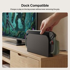 Der Belkin Charging Grip muss nicht abgenommen werden, wenn die Switch 2 in die Dockingstation eingesetzt wird
