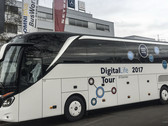 MWC 2017 | Mercedes-Benz Hack-on-Bus-Tour: 10 Coder in der Challenge