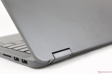 Der glatte, matte Aluminiumdeckel erinnert an ein Yoga-Modell.