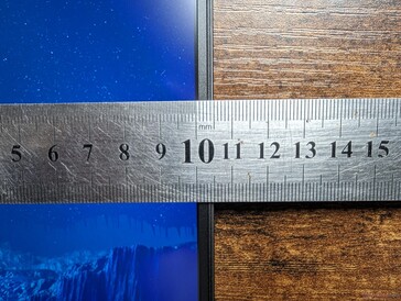 Schmalere Displayränder als bei vielen anderen Gaming-Laptops