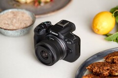 Die Canon EOS R50 kann auch als hochwertige USB-Webcam verwendet werden. (Bild: Canon)