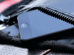 Smartphones: Immer mehr Berufstätige nutzen das Mobiltelefon unterwegs als Büro