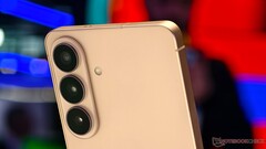 Samsung hat laut Bericht bestätigt, dass im Galaxy S27 Ultra nur eine Triple-Cam verbaut sein wird.