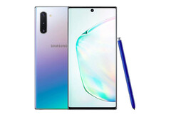 One UI 2.1 bietet eine 120 Hz-Option am Galaxy Note 10, die allerdings keine Auswirkungen hat. (Bild: Samsung)