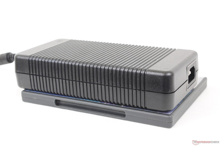 Dell Alienware 330 W Netzteil