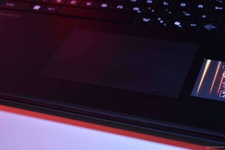 MSI Raider A18: Touchpad