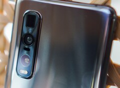 Oppos Find X2 Pro will mit seiner Periskop-Zoom-Optik eine Alternative für Samsung Galaxy S20 Ultra-Interessenten sein.
