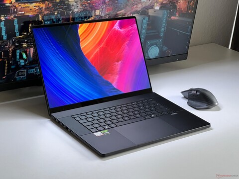4K-OLED wird durch 2.8K-OLED mit 120 Hz ersetzt - Asus ProArt P16 mit RTX 5070 Laptop im Test