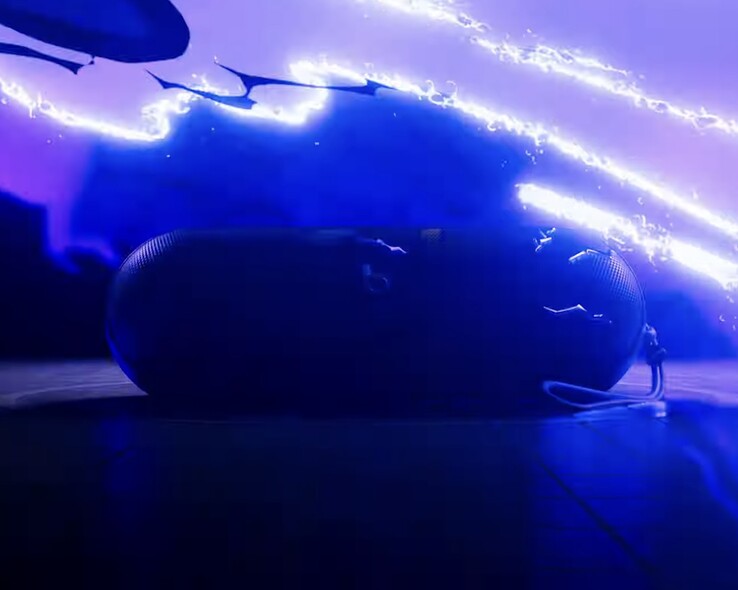 Die violetten Lichtblitze könnten auf eine Variante im Mewtu-Design hindeuten