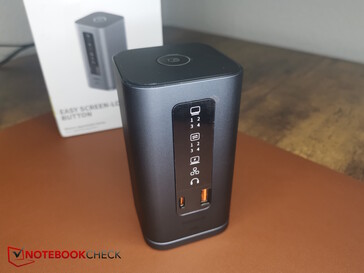 Vertikales Display mit Anschlussanzeige