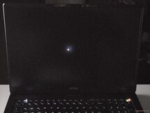 Backlight-Leuchten rund um die Maus (HDR-Modus)