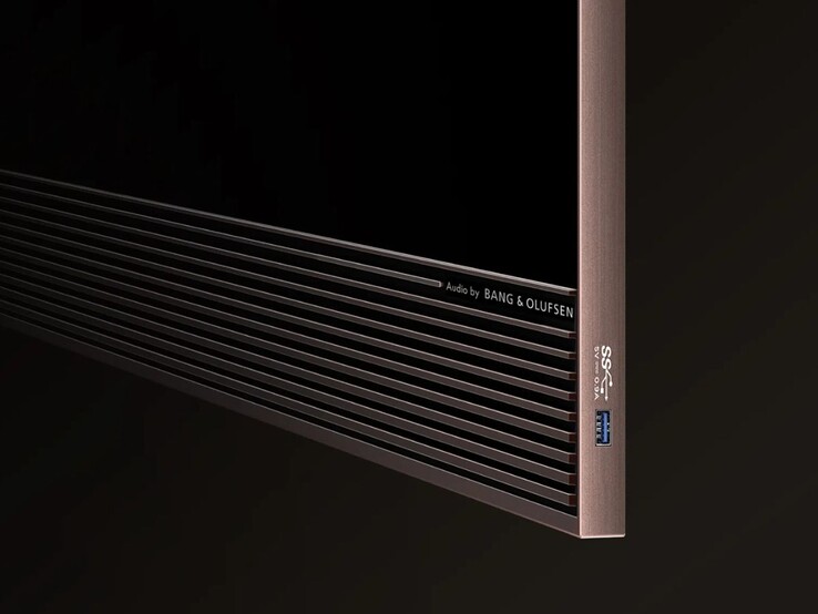 Der TCL X11L SQD-Mini-LED-TV verfügt über einen seitlich angebrachten USB-Anschluss