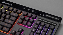 Corsair K57 RGB Wireless-Gaming-Tastatur mit Capellix-LEDs und Slipstream.