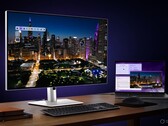 Der Monitor Dell UltraSharp U3226QER verfügt über ein 31,5 Zoll großes IPS-Black-Display