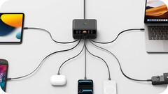 Sieben Geräte können zeitgleich über USB-C oder USB-A mit gesamt maximal 350 Watt versorgt werden.