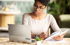 Das Lenovo ThinkBook 13s erhält mit AMD Ryzen 6000U eine potenziell deutlich längere Akkulaufzeit. (Bild: Lenovo)