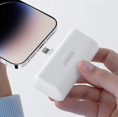 Die neue Anker Nano Power Bank (12W, Built-In Lightning Connector) ist in den Verkauf gestartet. (Bild. Anker)