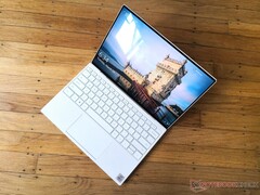 Das Display des XPS 13 9300 kann um 20 Prozent heller sein als Dell angibt, allerdings sind dafür ein paar Klicks erforderlich