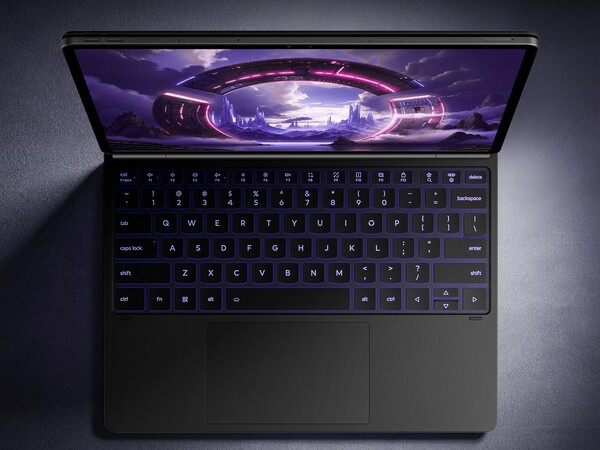 Das Lenovo Y900 13 kommt mit einer optionalen Tastatur mit Beleuchtung und Trackpad