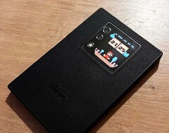 Das Zweitdisplay des Unihertz Titan 2 wird durch Pebblehertz wesentlich vielseitiger.