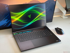 GeForce RTX 5090, Core Ultra 9, 32 GB RAM, 2-TB-SSD, 4k-Display: Razer Blade 18 (2026).