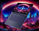 Das Legion 7a 15ASH11 ist mit seinen 1,55kg ein relativ leichter Gaming-Laptop