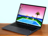 LG Gram 17 (2023) im Test: Ultraleichtes Office-Notebook mit Core i7 und viel Ausdauer