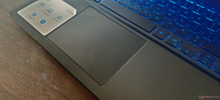 Das Trackpad bietet sanftes Gleiten und ist Windows-Precision-kompatibel.