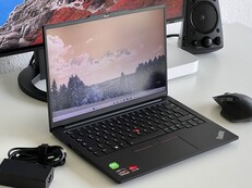 Die AMD-Version des Lenovo ThinkPad E14 Gen 5 ist aktuell für 449 Euro erhältlich (Bildquelle: Andreas Osthoff)