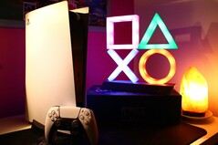Ein Bild einer PS5 Digital-Konsole
