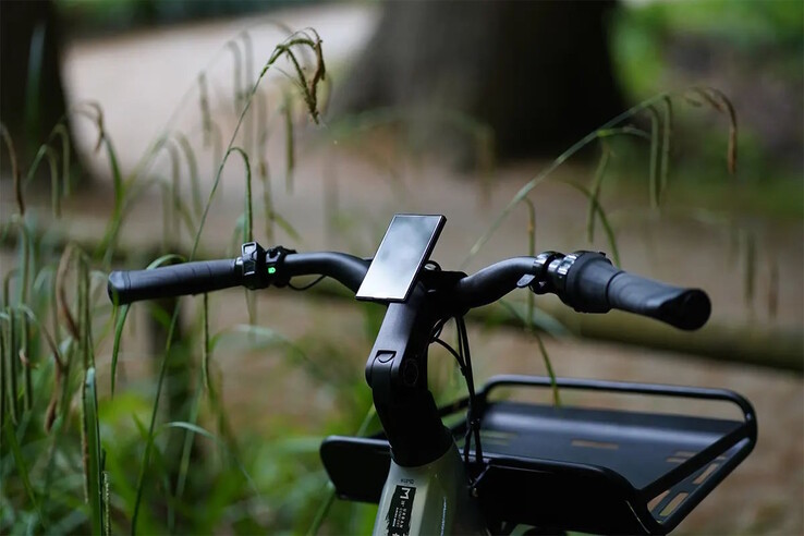 Verbaut ist ein relativ großes Display (Bildquelle: Kumo)