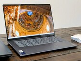 Das Lenovo Yoga Slim 7 15ILL9 mit IPS-Bildschirm (Bild: Allen Ngo).