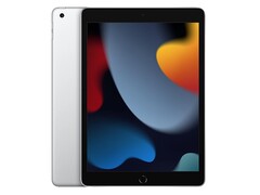 Sowohl bei Cyberport als auch bei Amazon gibt es das günstige 2021 Apple iPad 10.2 aktuell zum reduzierten Deal-Preis (Bild: Apple)